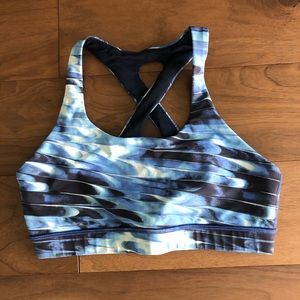 Lululemon sport bra